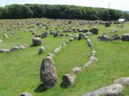 Vikinggraven in Lindholm Hoje