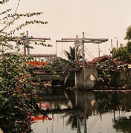 Ophaalbrug in oud-Jakarta